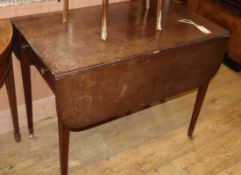 A George III mahogany Pembroke table W.90cm