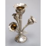 A George V silver small centrepiece, with four trumpet receivers, Birmingham, 1913, 15cm.