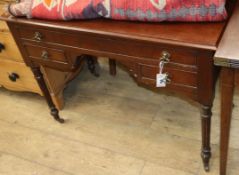 A 1920's mahogany kneehole desk W.95cm