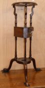 A Georgian style mahogany wash stand H.82cm