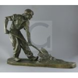 Amedeo Gennarelli (1881-1943). A bronze figure of a labourer shovelling seaweed , 'Le Ramasseur de