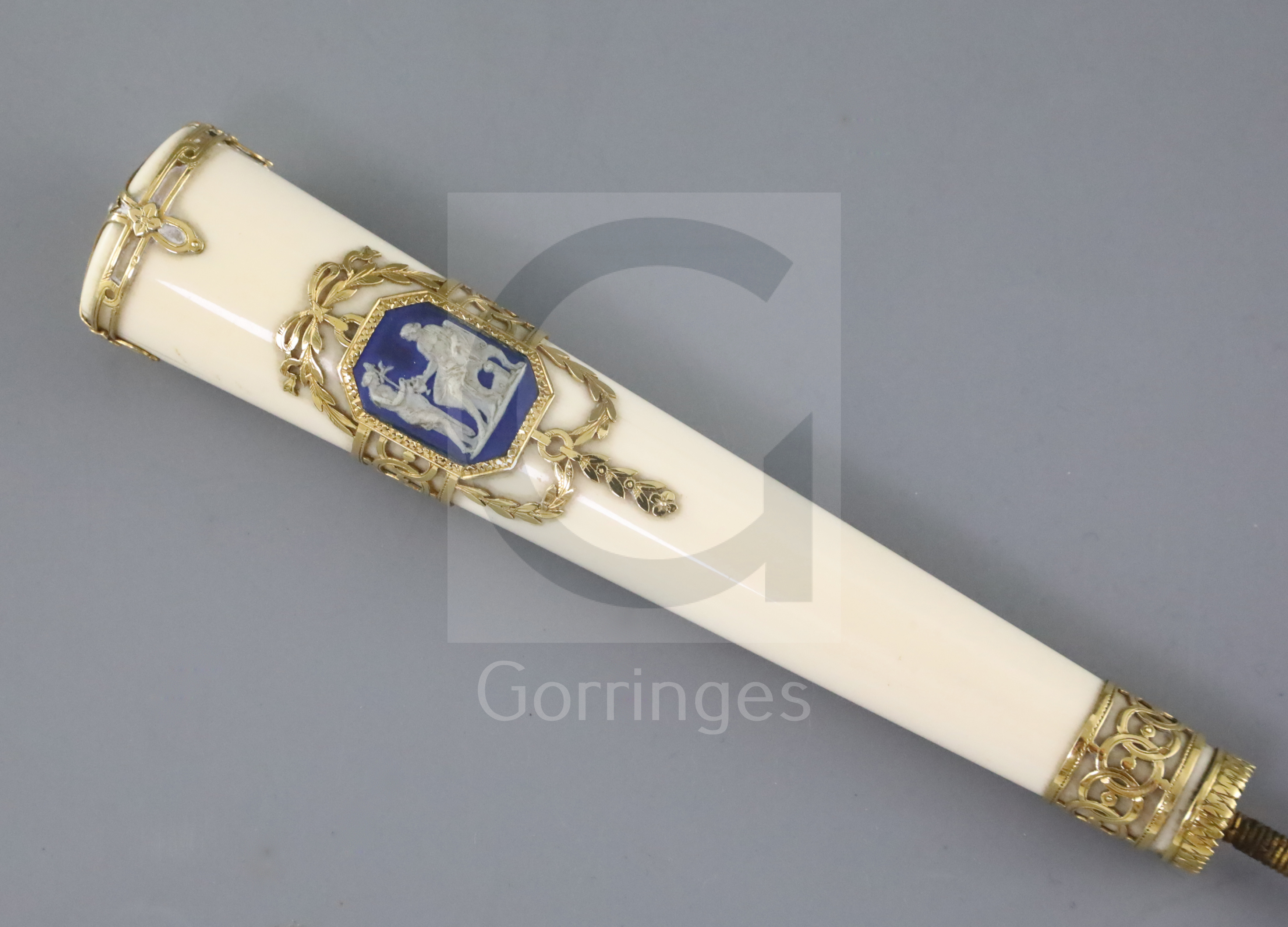 A Swiss gold-mounted ivory parasol handle, inset with a blue jasper plaque of classical figures - Image 3 of 3