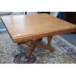 A French oak extending dining table (no leaves) L.129cm