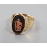 A 9ct and oval Wedgwood plaque set ring, decorated with a lady and deer, size P.