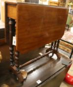 A late Victorian walnut Sutherland table W.72cm