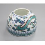 A Chinese doucai beehive water pot H.6cm