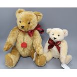 A Steiff Margaret's bear box 1909 and a Teddy Herman musical bear