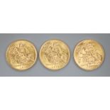 Three 1914 gold half sovereigns.