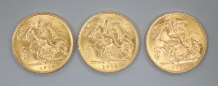 Three 1914 gold half sovereigns.