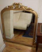 A Victorian carved giltwood overmantel mirror H.120cm