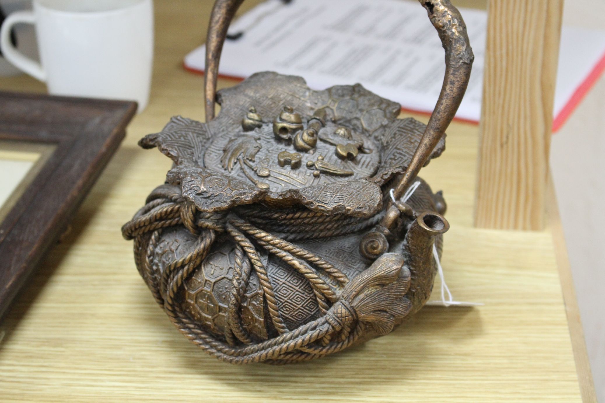 A Chinese iron teapot and cover height 16cm - Image 4 of 6