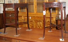 A pair of Edwardian mahogany side tables W.58cm