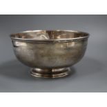 A George VI silver rose bowl, Pinder Brothers, Sheffield, 1948, diameter 19.8cm, 17.5 oz.