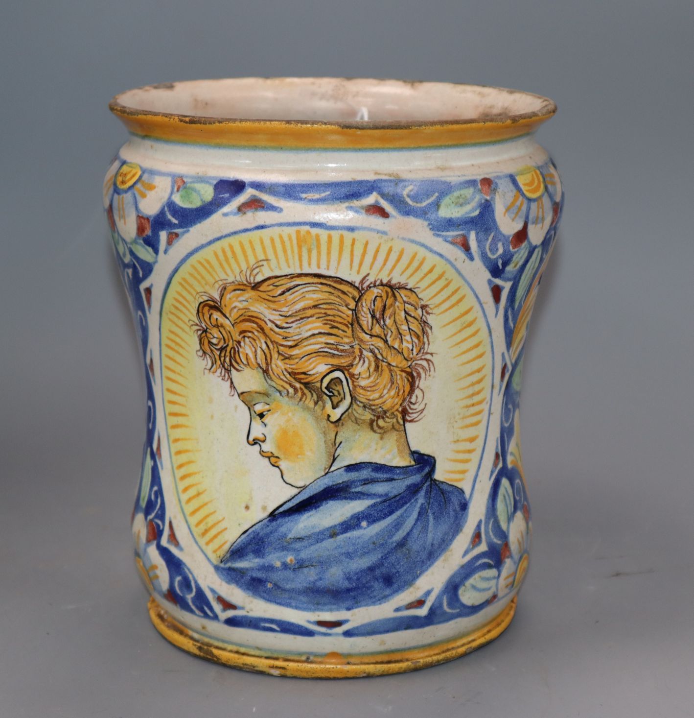 An 18th/19th century Italian maiolica albarello height 21cm