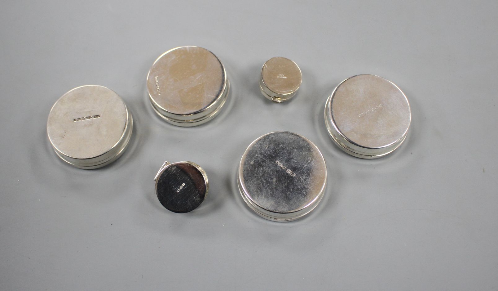 Six modern silver 'tooth fairy' circular boxes, including two 'My First Curl' boxes and one - Image 9 of 12