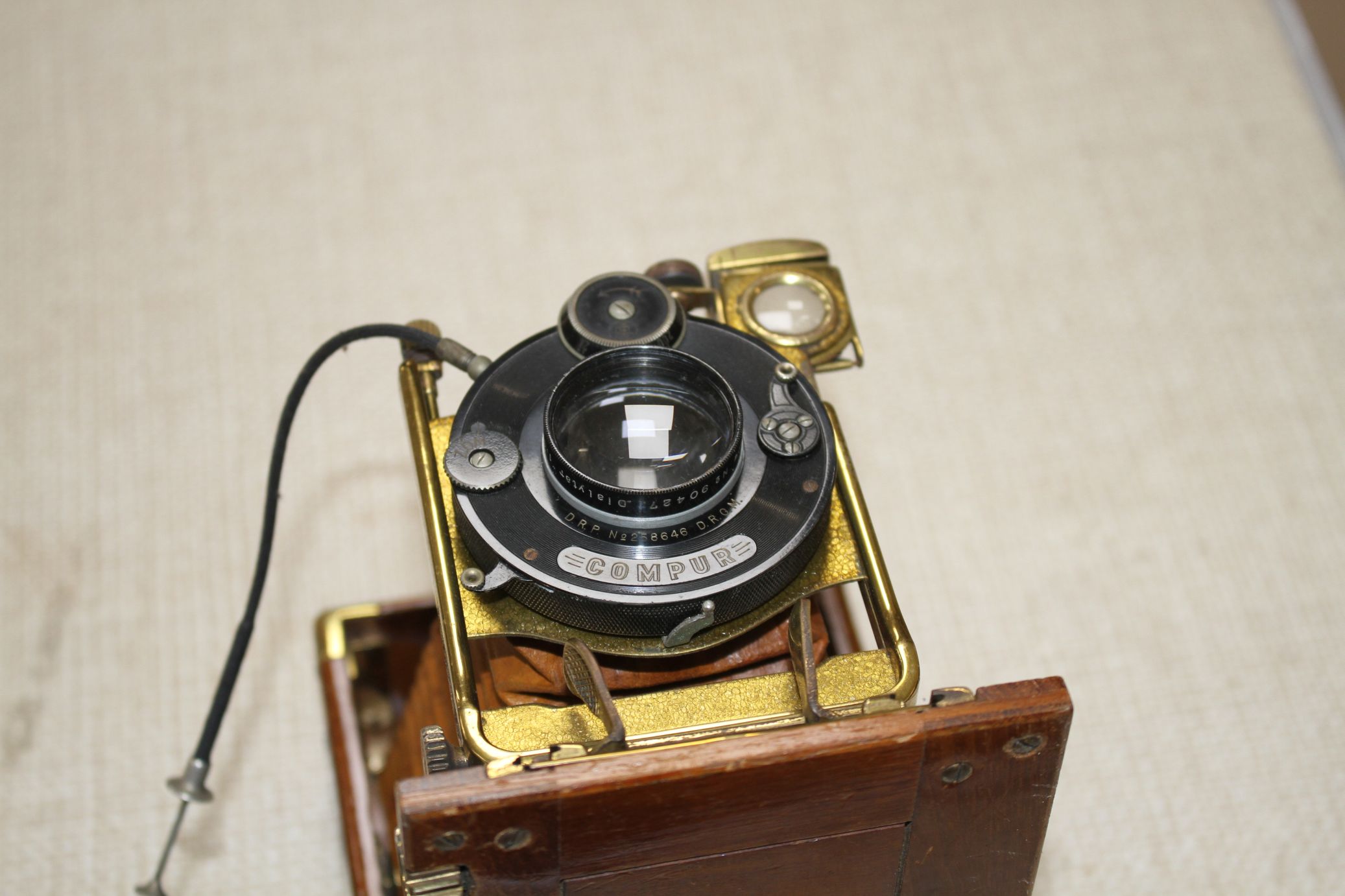 A Compur Tropical cased camera with Dialytar lens and gilt brass mounted teak case, height 18cm, - Image 3 of 5