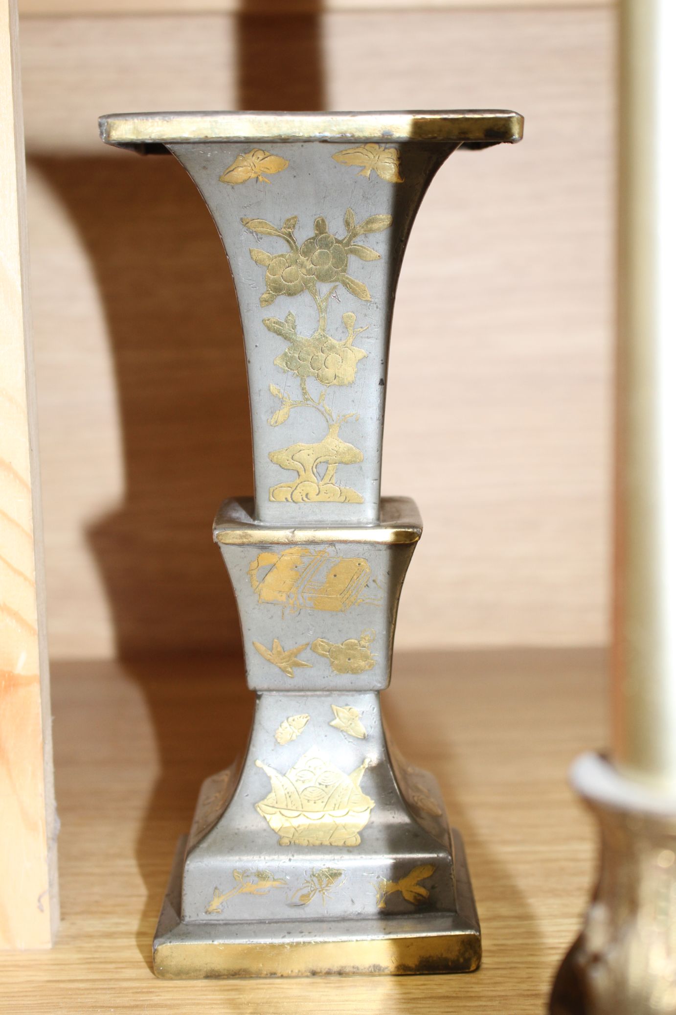 A Chinese pewter and brass inlaid altar square vase, 18th / 19th century, decorated with insects, - Image 4 of 5