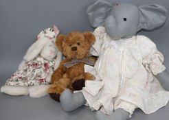 Sixteen soft toys including Boyds and others