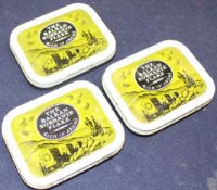 A collection of twenty one 20th century Balkan Sobranie Flake tobacco tins. Condition: All look to