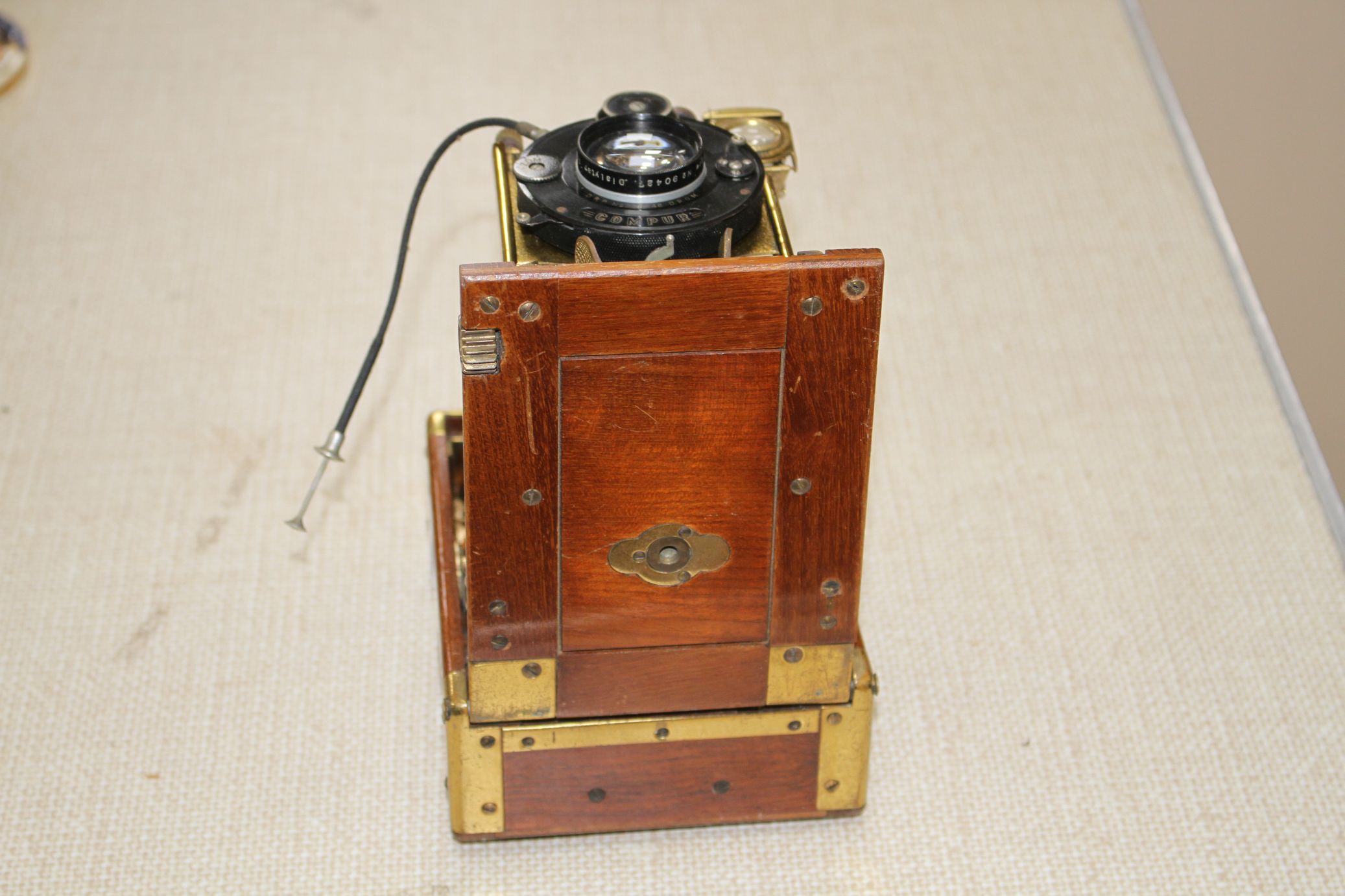A Compur Tropical cased camera with Dialytar lens and gilt brass mounted teak case, height 18cm, - Image 2 of 5