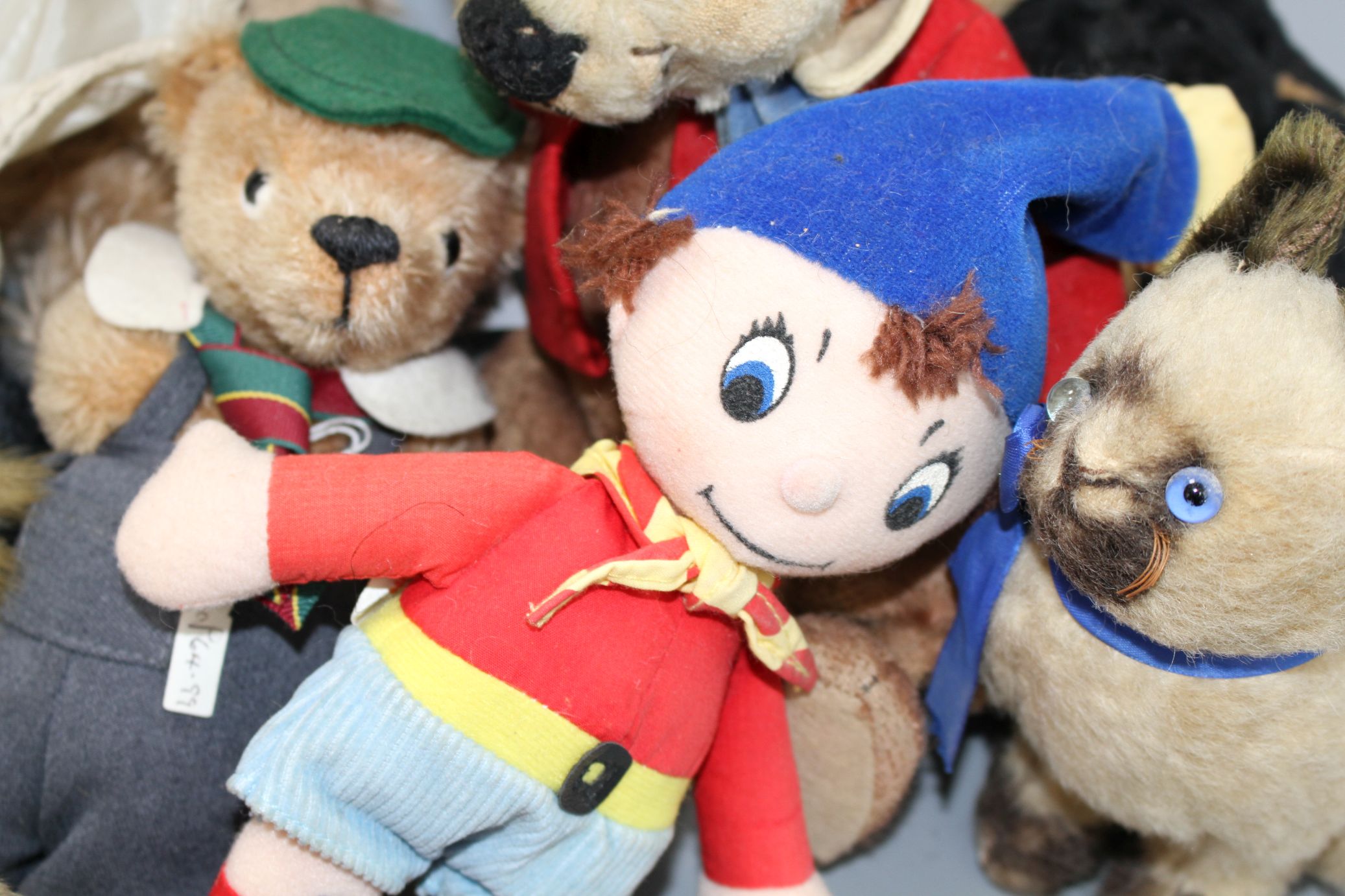 Noddy and Knoll bears, Merrythought Vintage Siamese cat, a Steiff monkey and Carobard character - Image 4 of 7