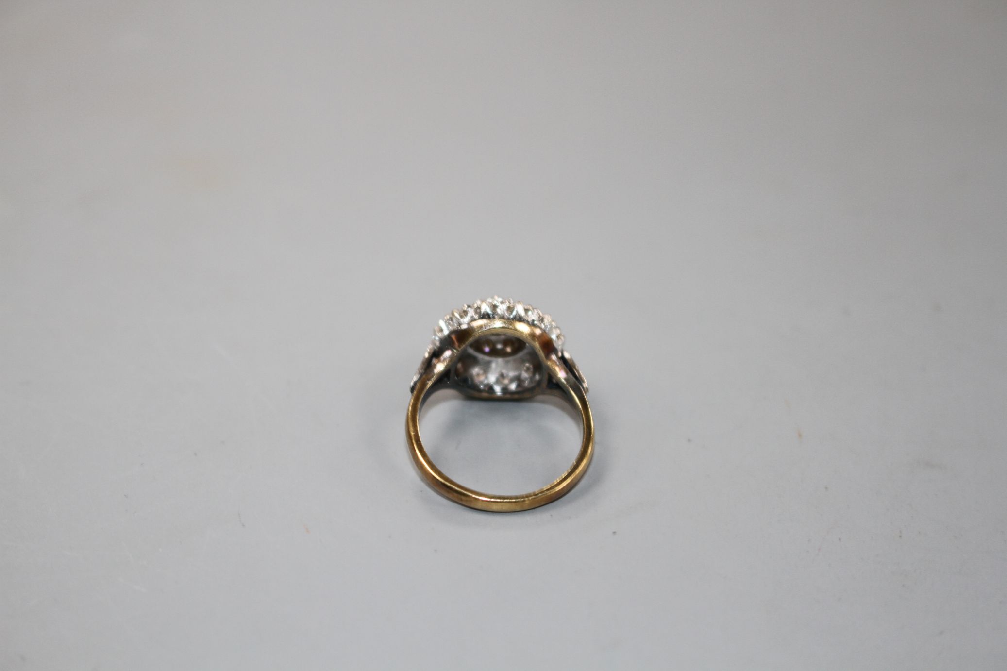 A 1960's 18ct gold and illusion set diamond cluster ring, size J, gross weight 4.6 grams. - Image 3 of 4