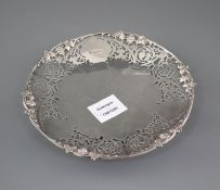 A modern pierce silver shallow dish by Poston Products Ltd, Sheffield, 1977, 20.7cm, 12.5 oz, on