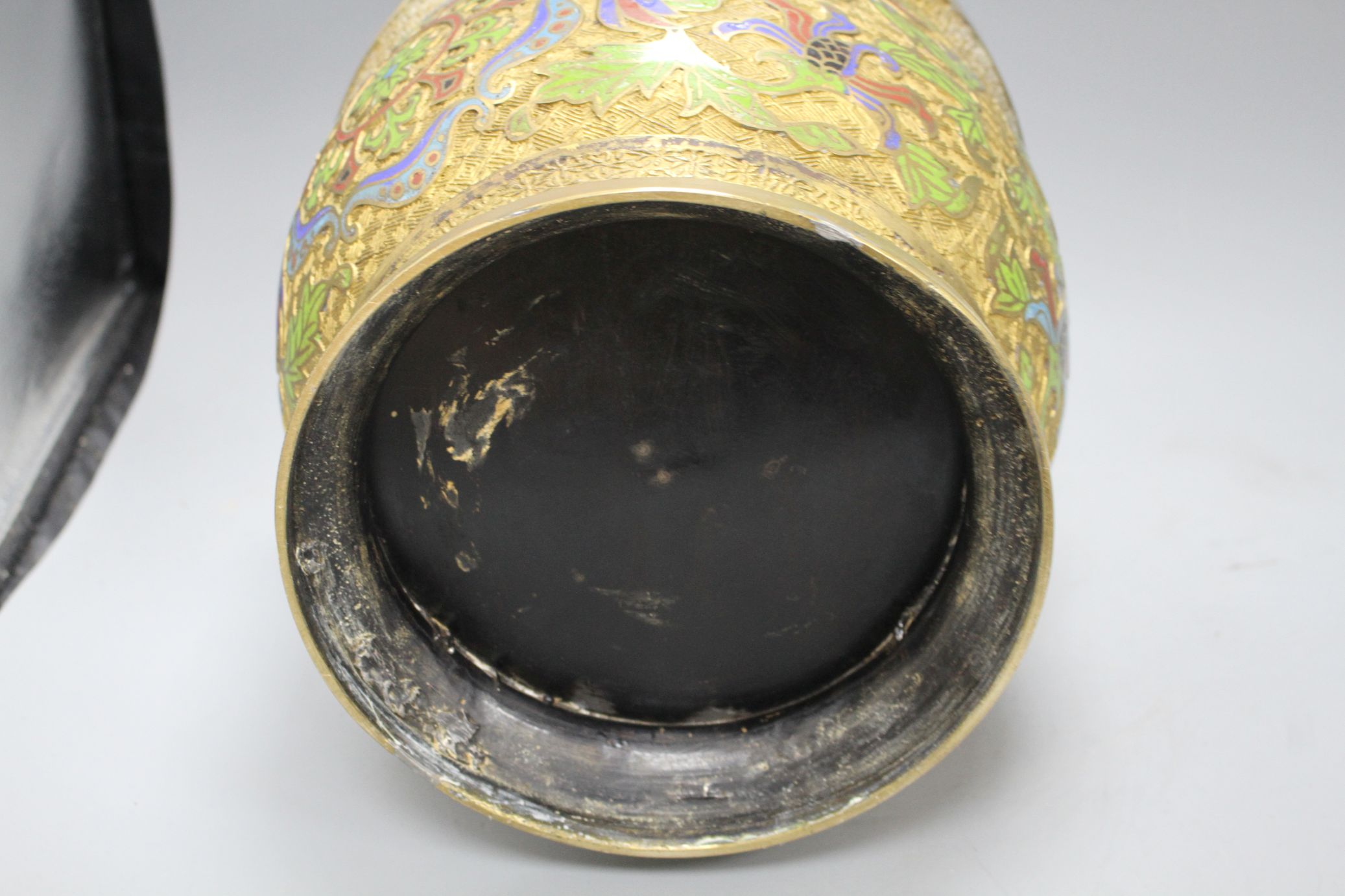 A Chinese champleve enamelled gilt metal jardiniere, height 26cm, diameter 26cm Condition: A - Image 5 of 5