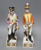 Two porcelain figures of Napoleonic soldiers, 32 and 34cm Condition: In good condition,