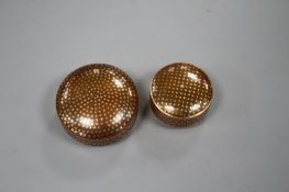 Two 19th century gold piqué work boxes, 6cm and 4.5cm Condition: Both in very good condition