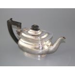 A modern silver teapot, Poston Products Ltd, Sheffield, 1977, gross weight, 25.5 oz. Condition: A
