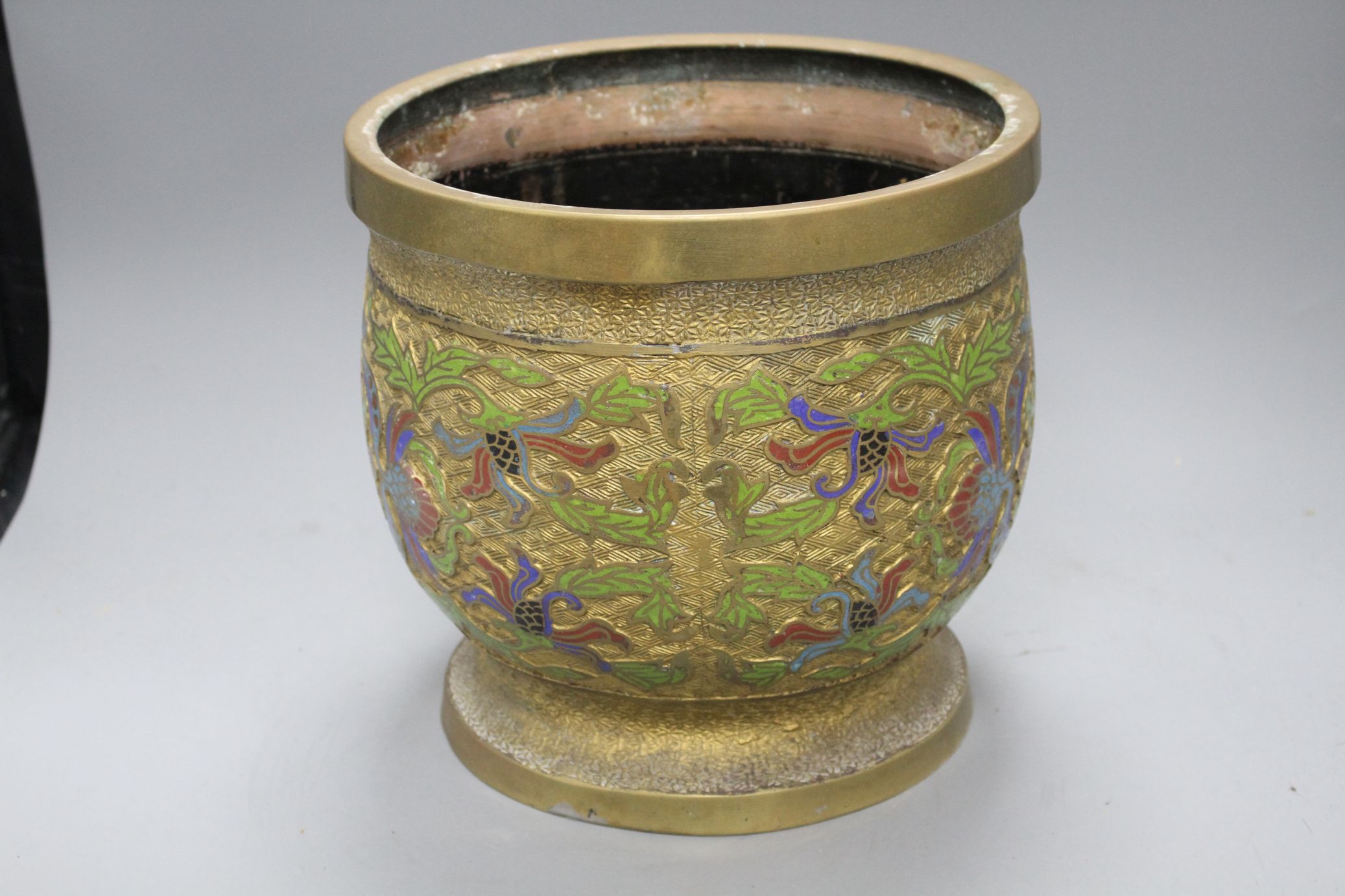 A Chinese champleve enamelled gilt metal jardiniere, height 26cm, diameter 26cm Condition: A - Image 2 of 5