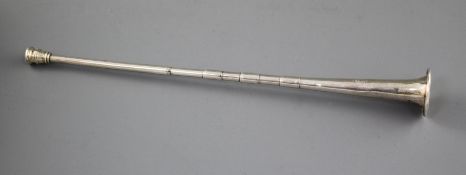 A George V silver hunting horn by E. Baker & Sons, Birmingham, 1917, 30.4cm, 41 grams. Condition: