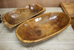 Two 18th / 19th century provincial elm bowls, larger 62cm Condition: Both have been repolished,
