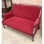 An Edwardian mahogany settee, W.130cm D.72cm H.84cm Condition: Good