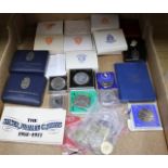 A collection of mainly modern coins, mostly crowns, many in original presentation boxes