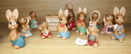 Eleven assorted Pendelfin rabbits and a piano Condition:- Squeezy- Robert, tiny chip to ear- Tottie-