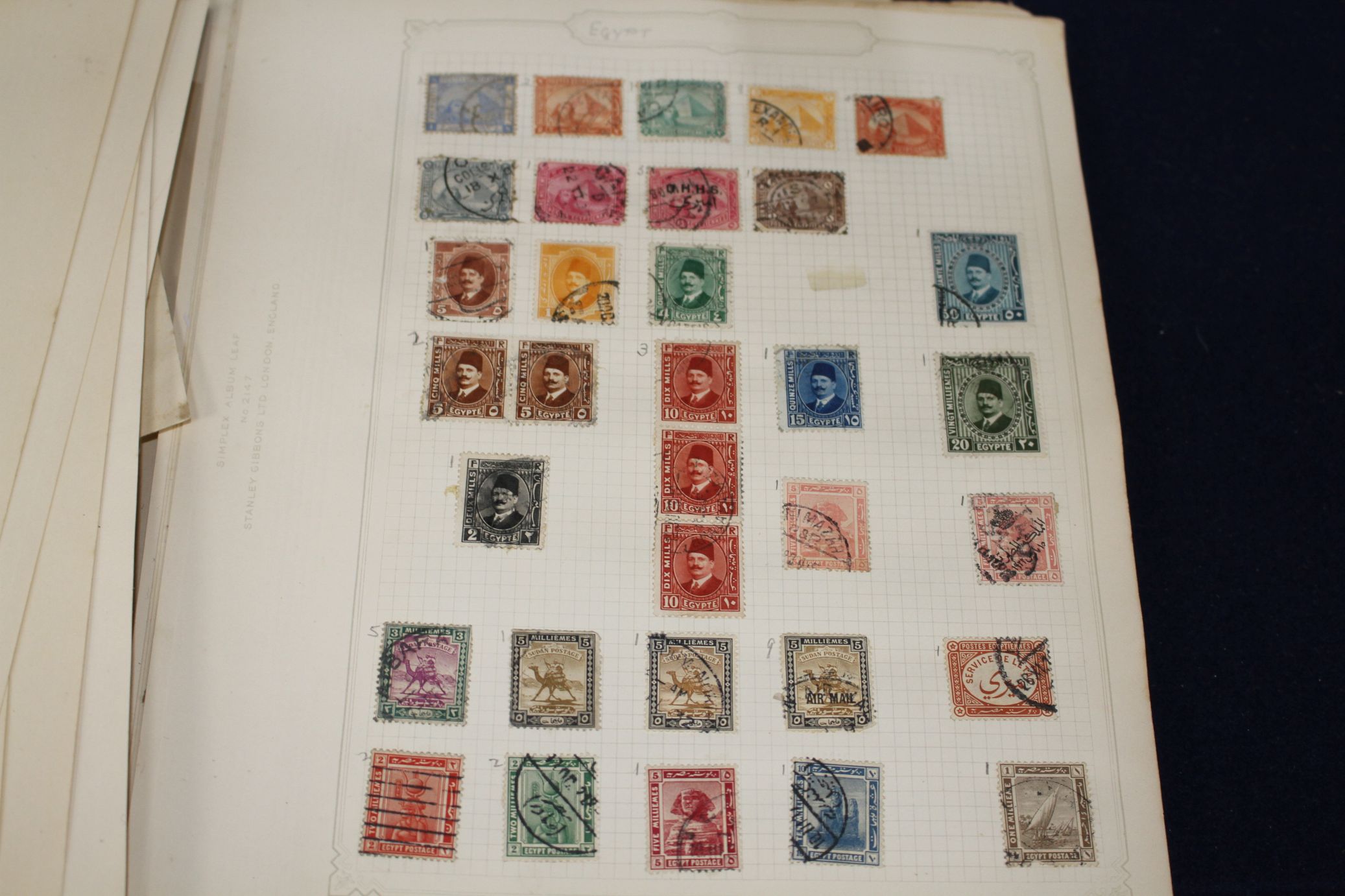 A World Stamp album, Victoria 1840 onwards including Penny reds - Image 21 of 22