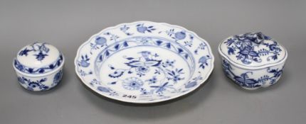 A Meissen blue and white quatrelobed bowl and cover, width 11.5cm, a circular bowl and cover, 8.