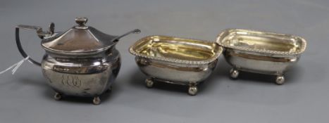 A George III silver mustard pot, with engraved initials, London, 1806, with glass liner(chipped) and