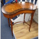 An Edwardian marquetry inlaid satinwood kidney shaped occasional table, W.78cm, D.44cm, H.76cm