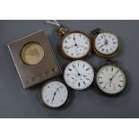 A modern silver mounted quartz desk timepiece and four assorted pocket watches/movements including