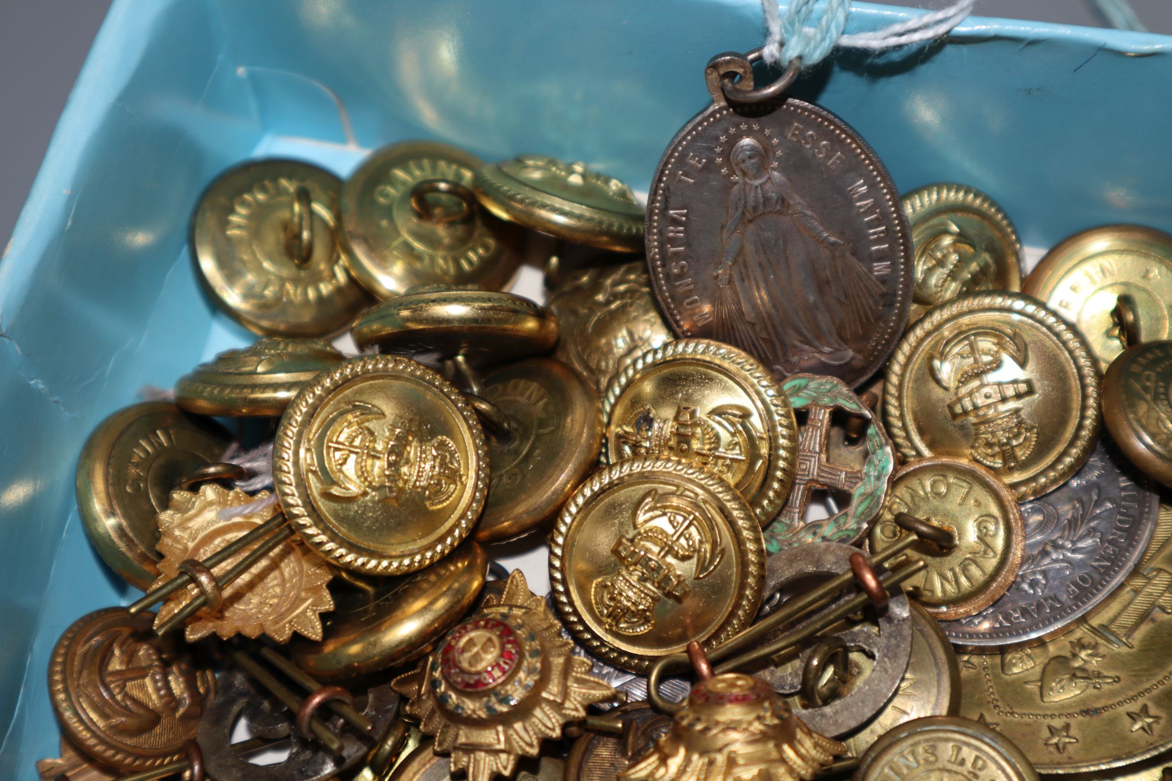 Assorted medallions and military buttons etc. - Image 2 of 12