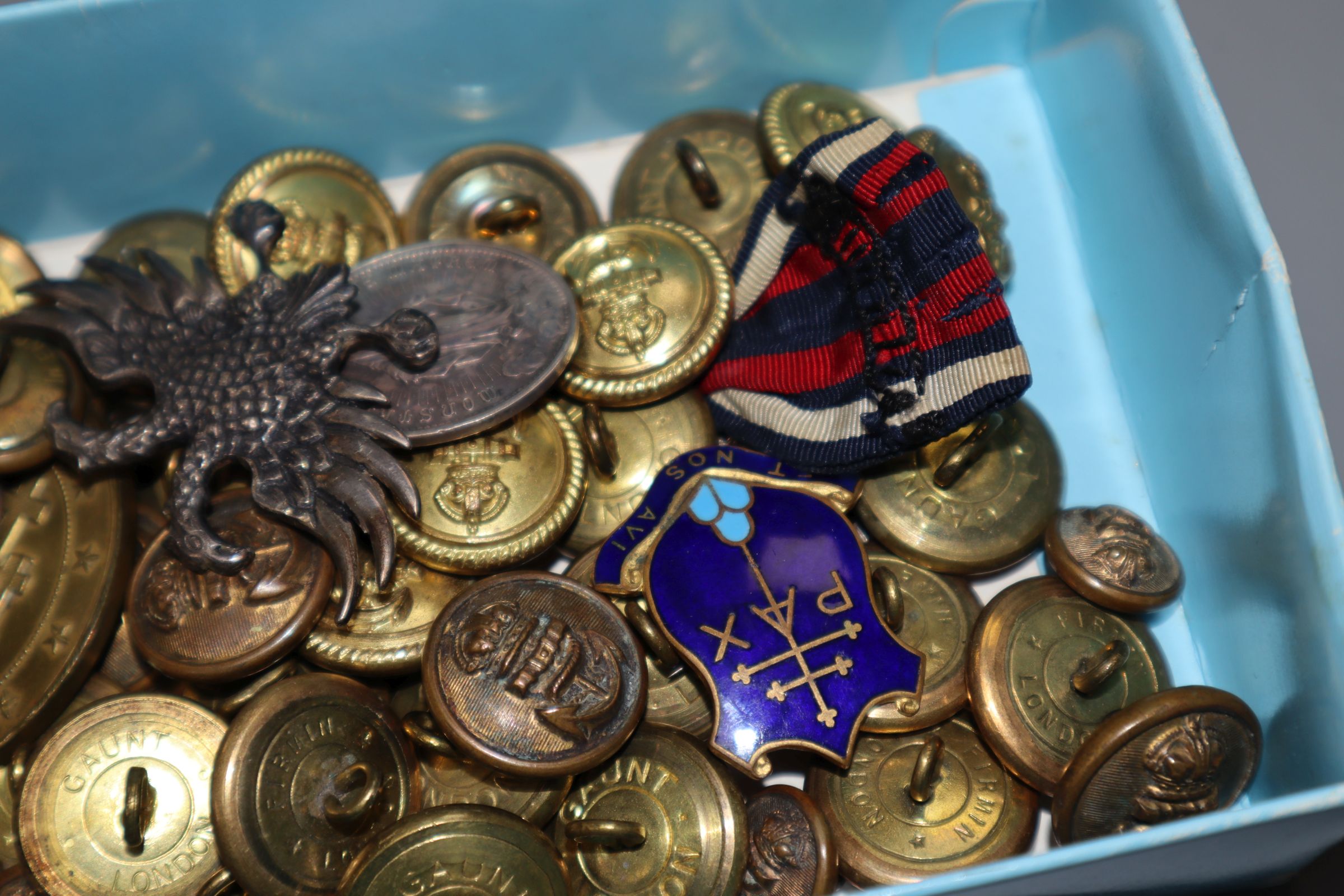 Assorted medallions and military buttons etc. - Image 5 of 12