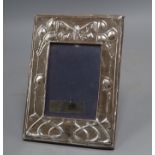 A modern Art Nouveau style silver mounted photograph frame, London, 1979, 20.5cm.