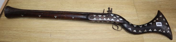 An Indo-Persian mother of pearl inlaid blunderbuss, length 100cm