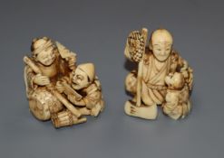 Two Japanese ivory netsuke, tallest 4cm