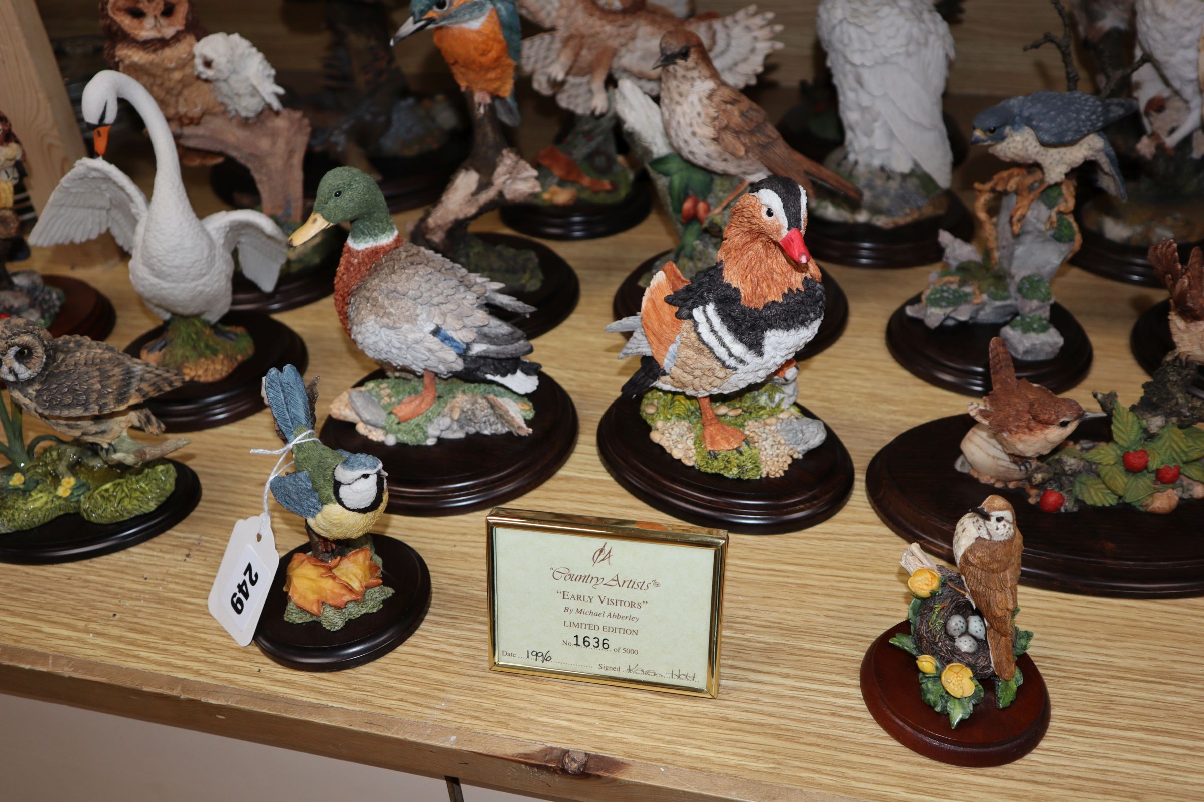 A collection of Country Artists and other resin models of birds and animals, including a large - Image 3 of 6