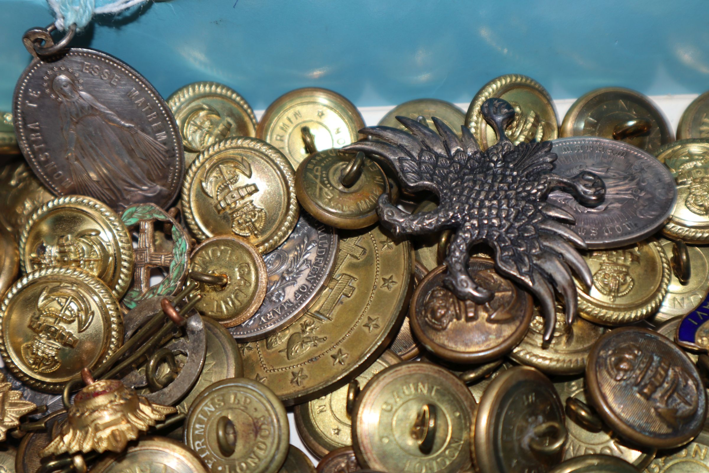 Assorted medallions and military buttons etc. - Image 3 of 12