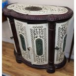 An early 20th century French cast iron conservatory heater, W.85cm, D.39cm, H.82cm